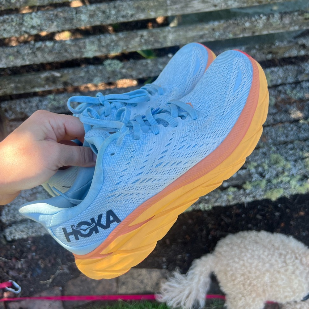 HOKA Clifton 8 women’s 7.5B